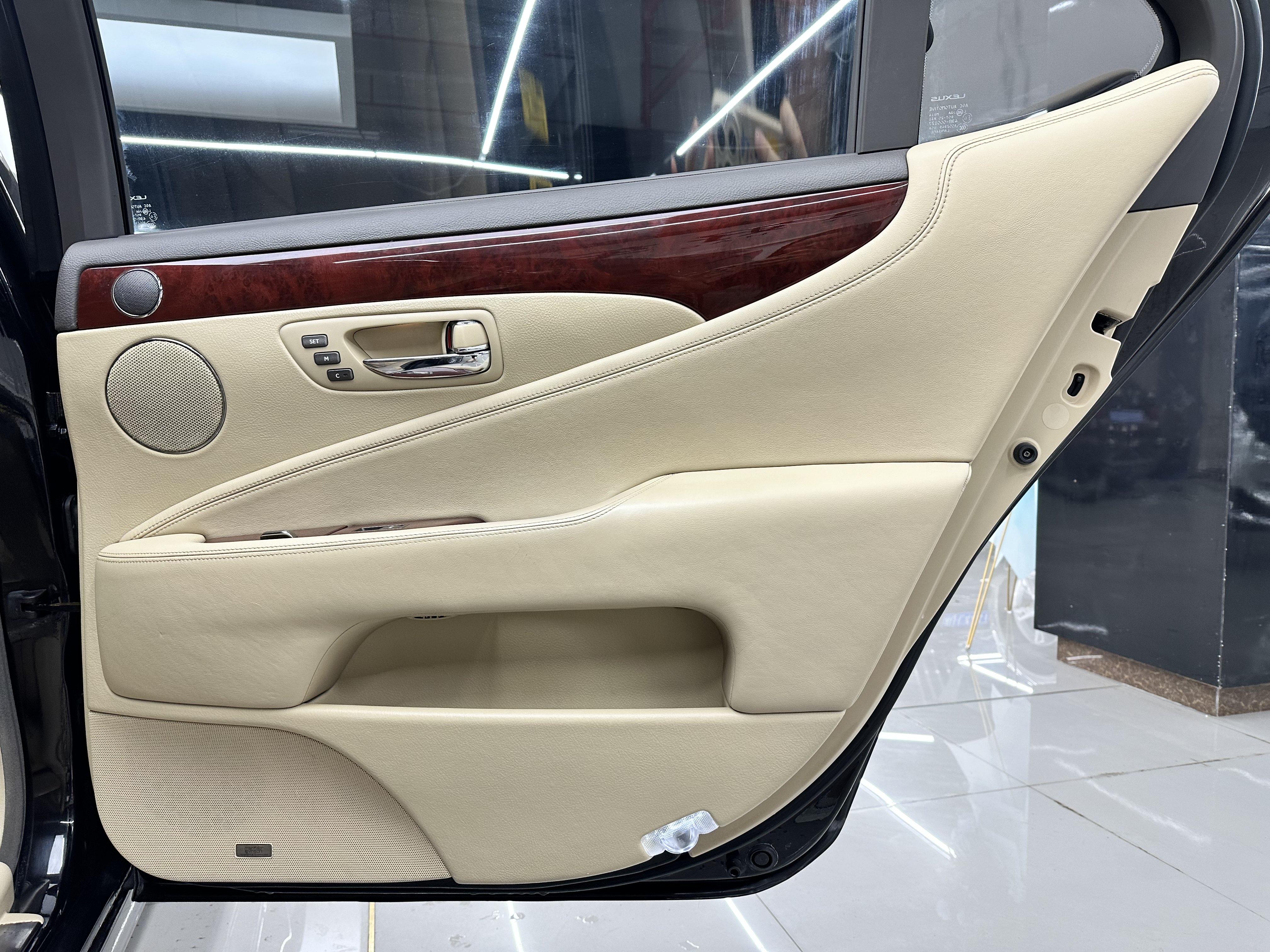 Lexus LS 2007 thumb 9