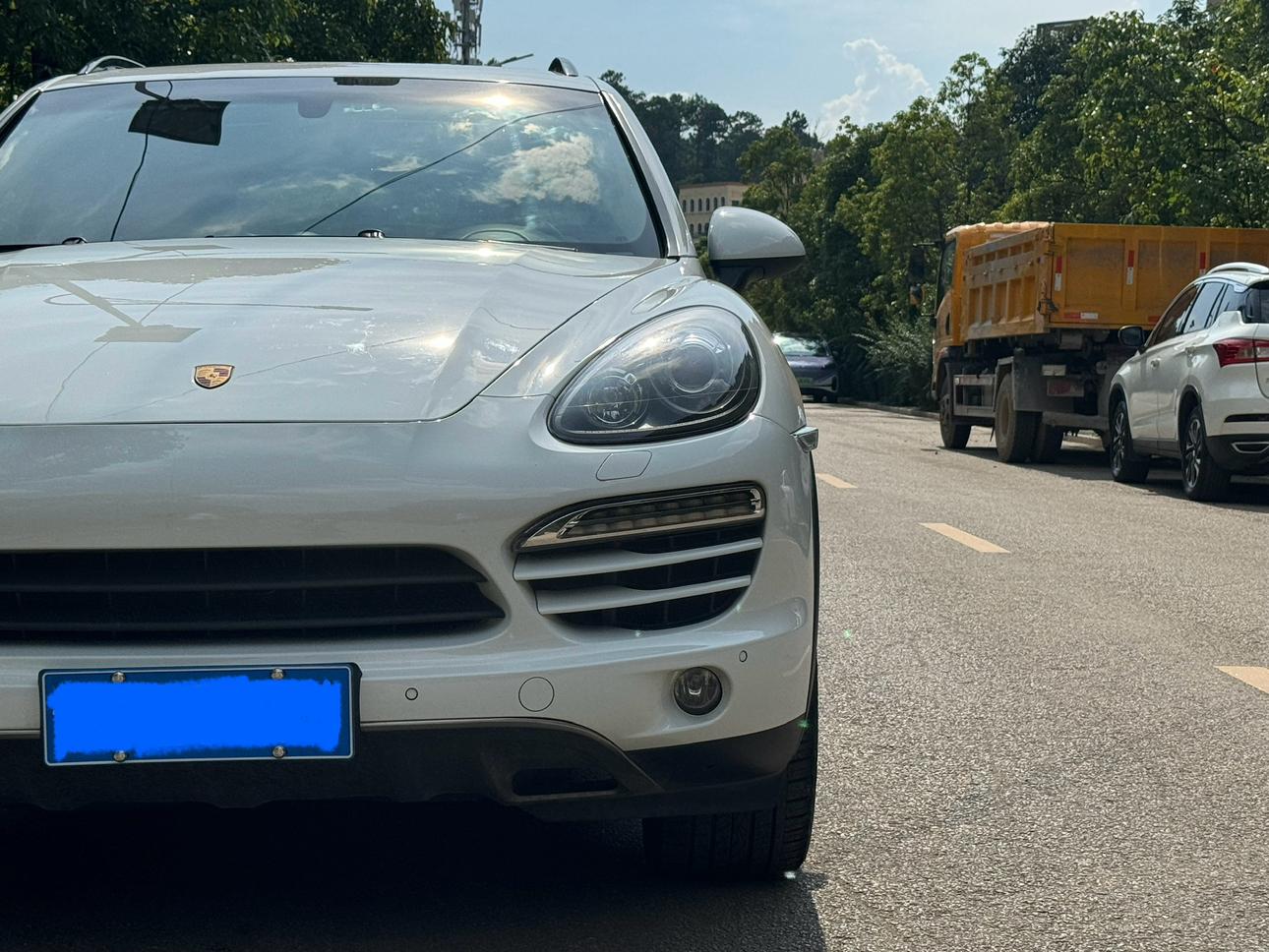 Porsche Cayenne 2012 thumb 8