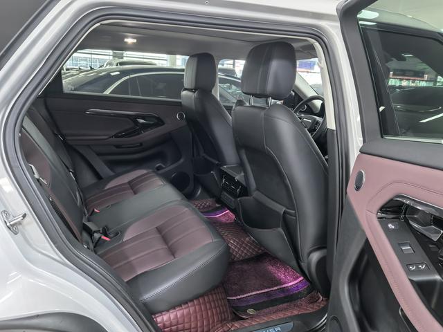 Land Rover Range Rover Velar 2024 thumb 6