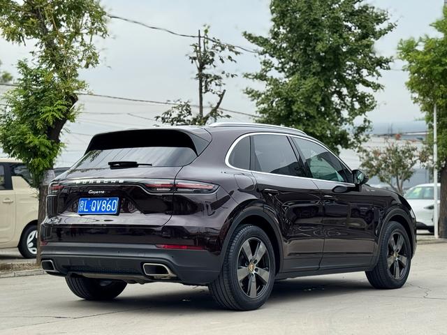 Porsche Cayenne 2019 thumb 2