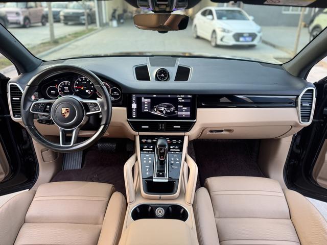Porsche Cayenne 2019 thumb 4