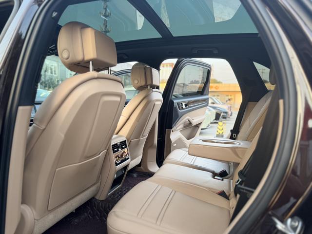 Porsche Cayenne 2019 thumb 6