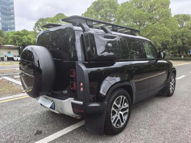 Land Rover Defender 2023 thumb 4