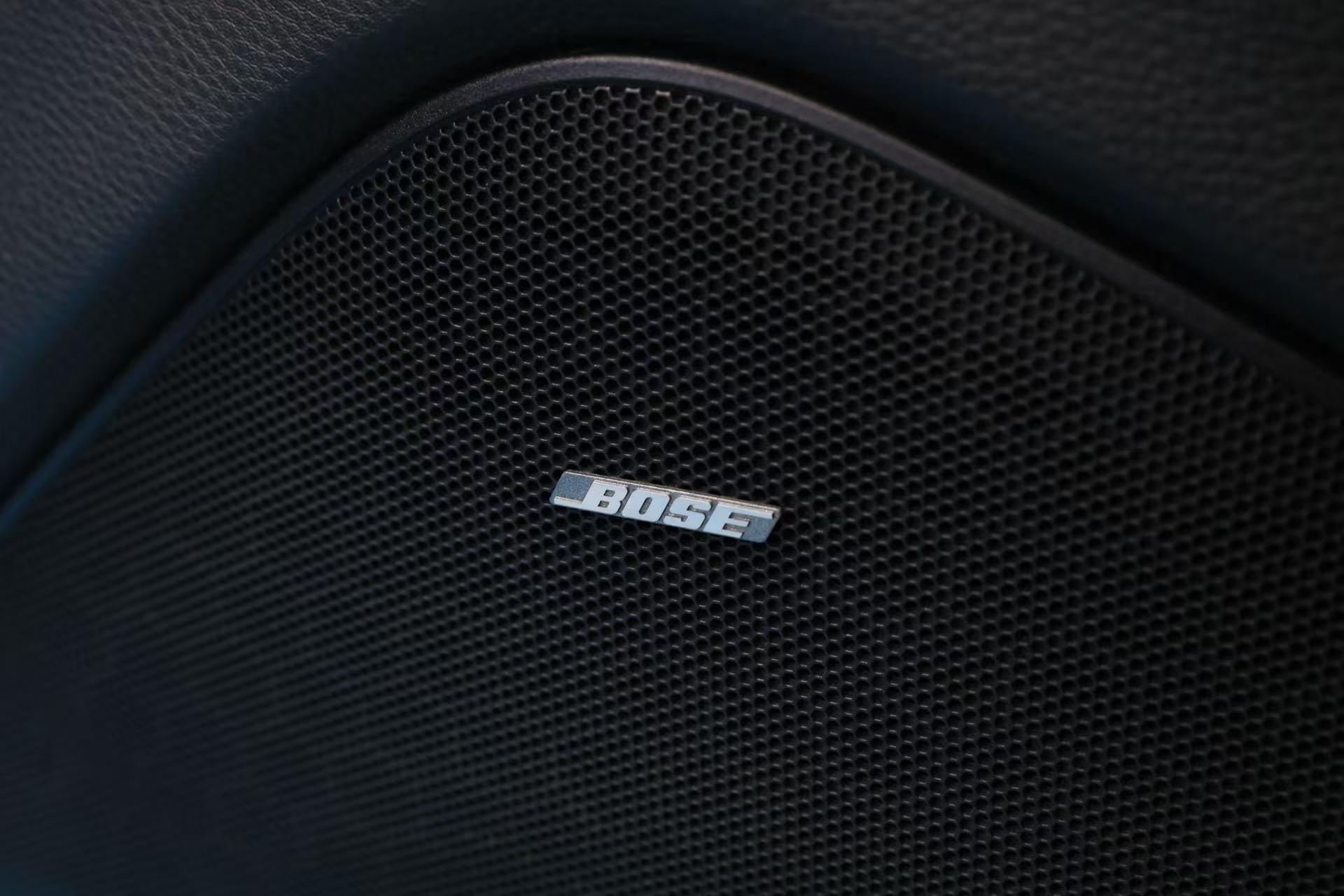 Porsche Panamera 2012 thumb 2