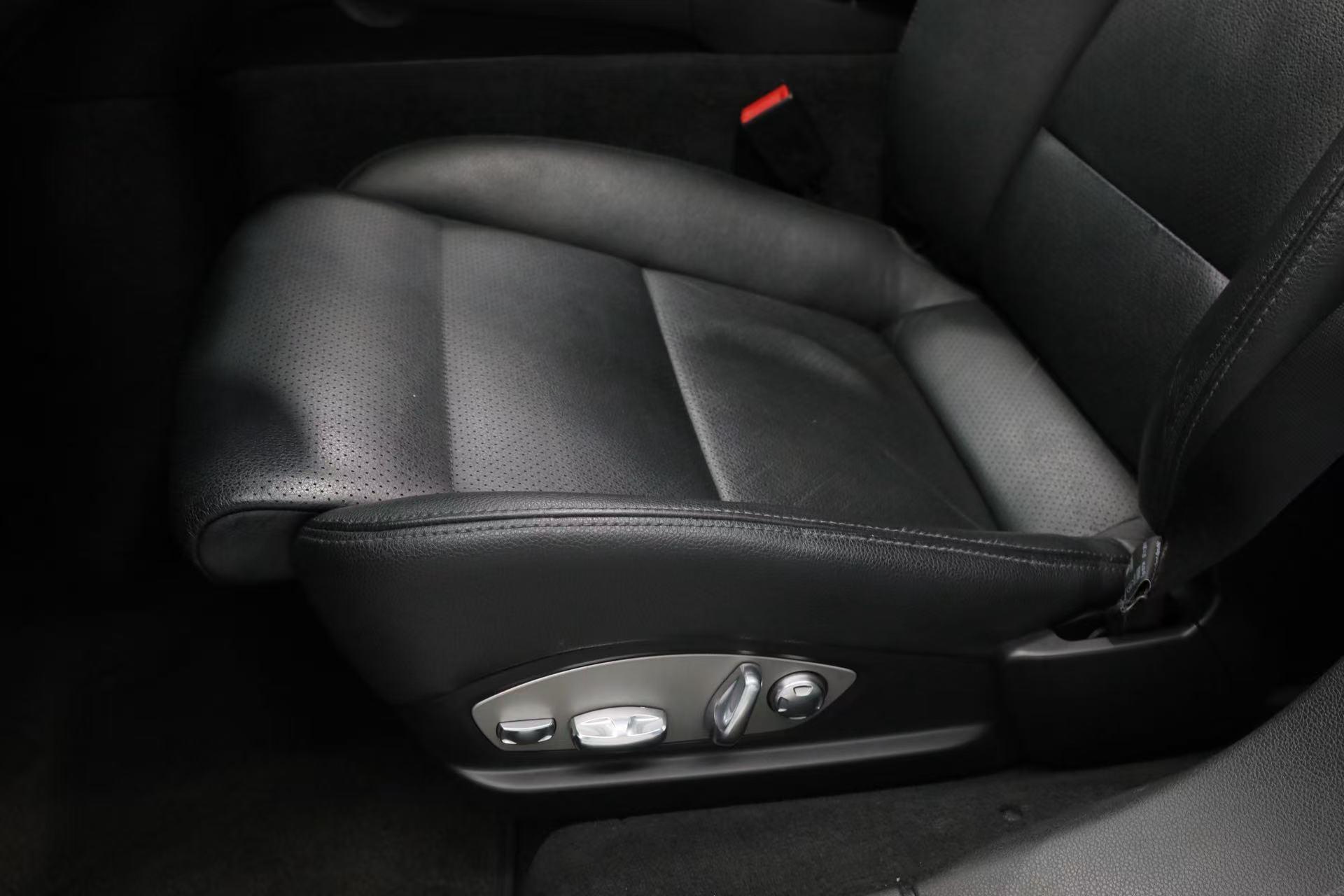 Porsche Panamera 2012 thumb 12