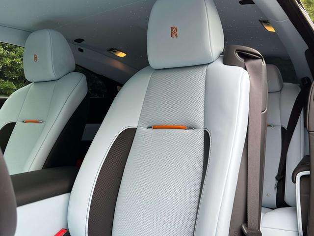Rolls-Royce Wraith 2017 thumb 7