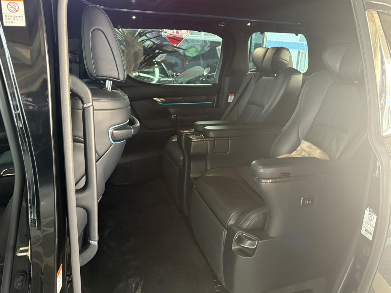 Toyota Alphard 2020 thumb 7