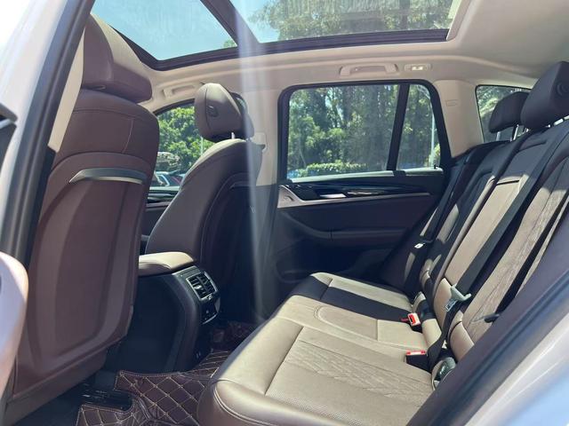 BMW X3 2022 thumb 6