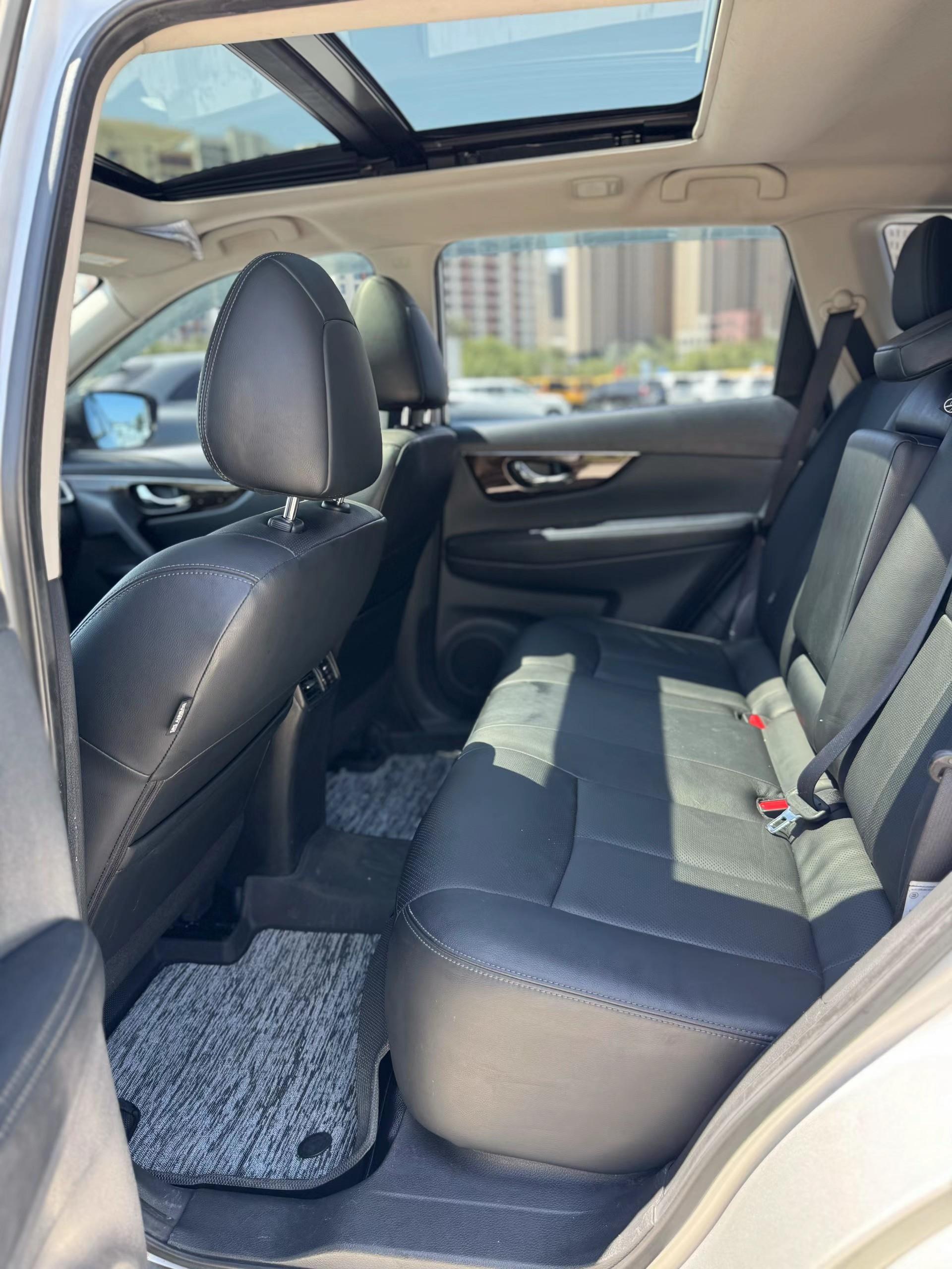 Nissan X-Trail 2015 thumb 7