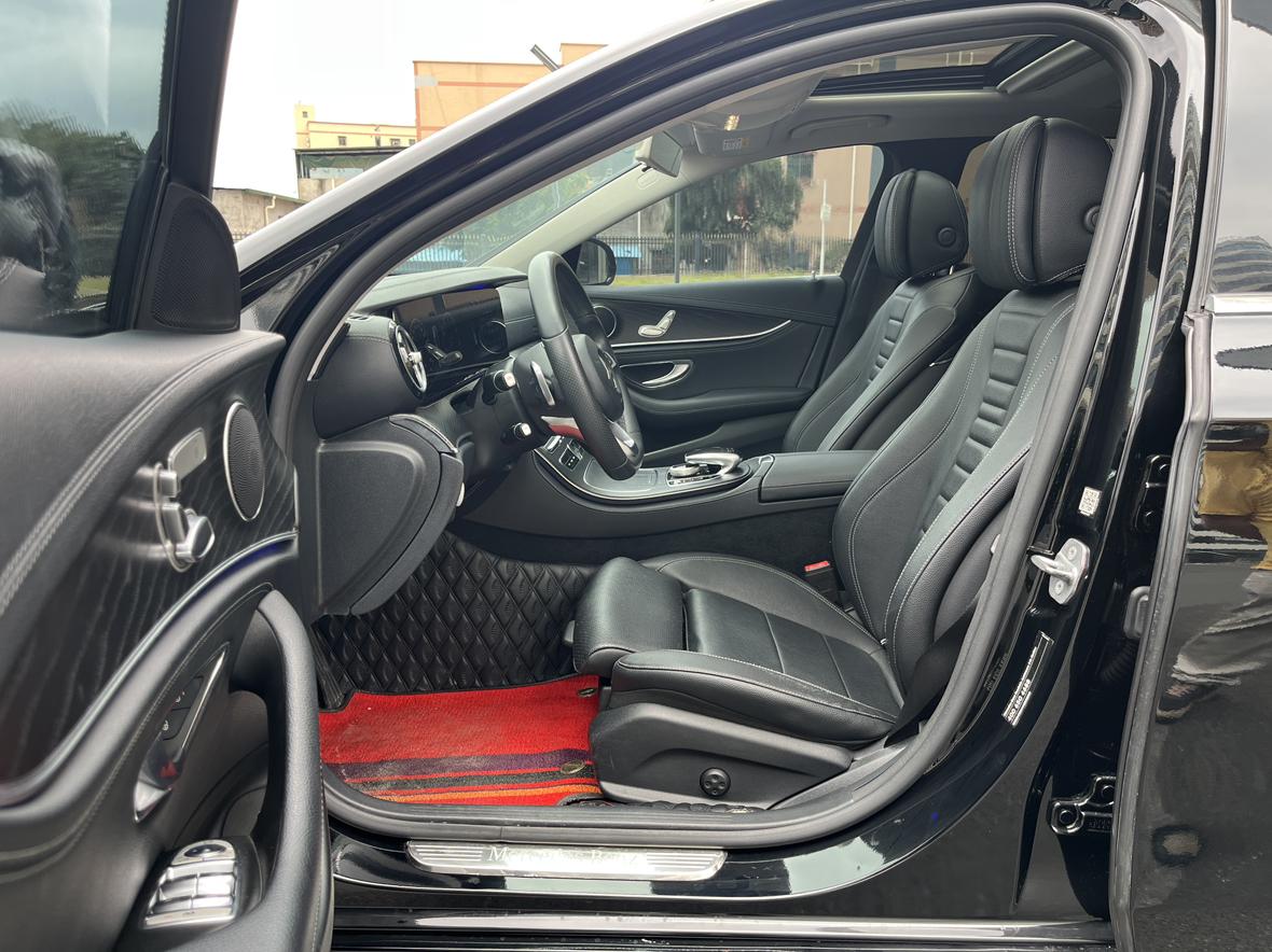 Mercedes-Benz E-Class 2018 thumb 11