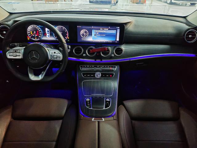 Mercedes-Benz E-Class 2019 thumb 6