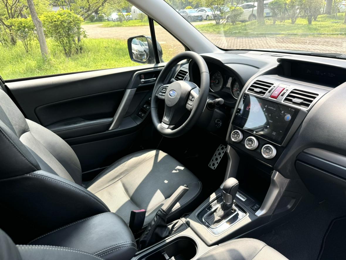 Subaru Forester 2016 thumb 10