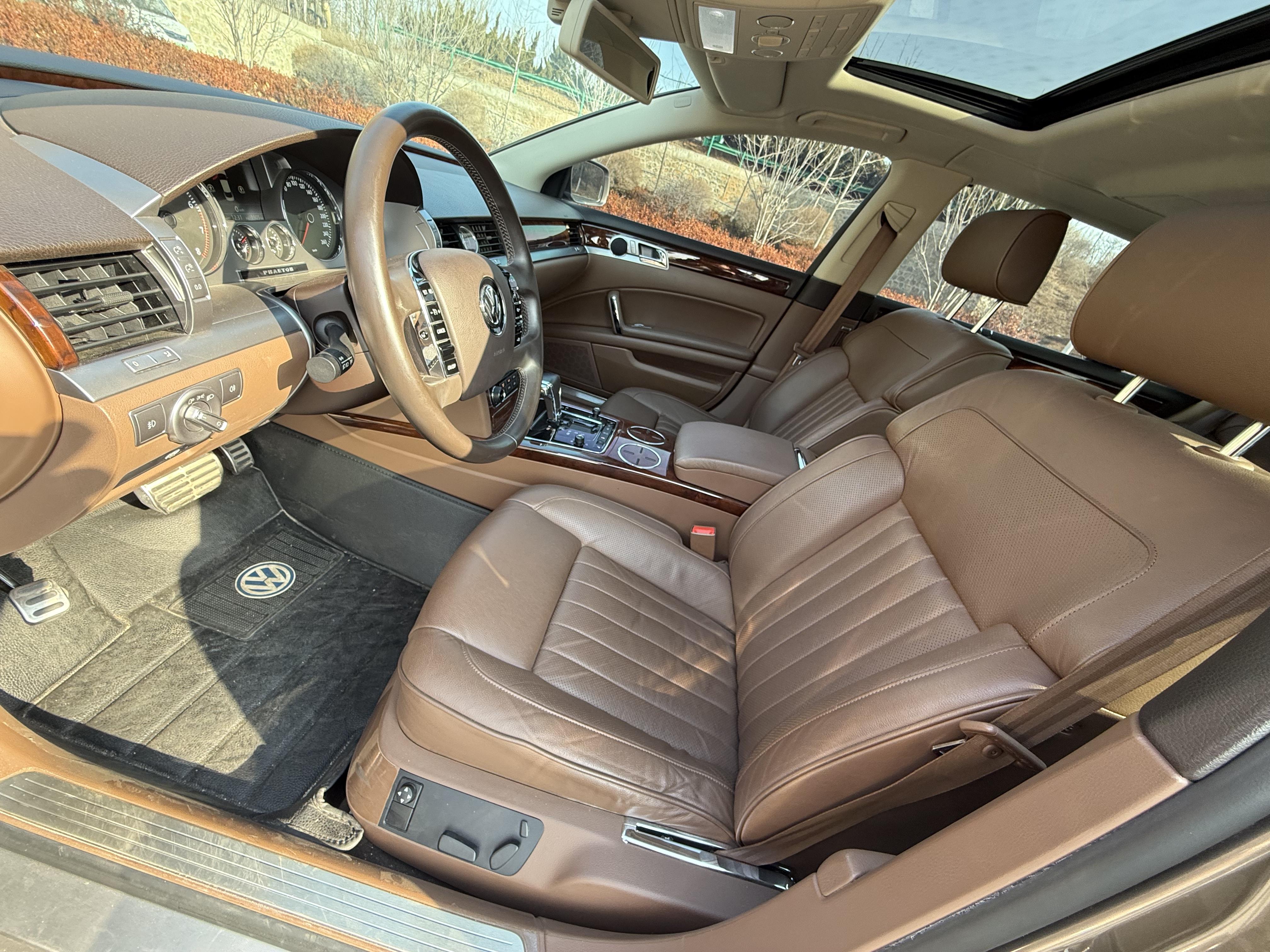 Volkswagen Phaeton 2016 thumb 6