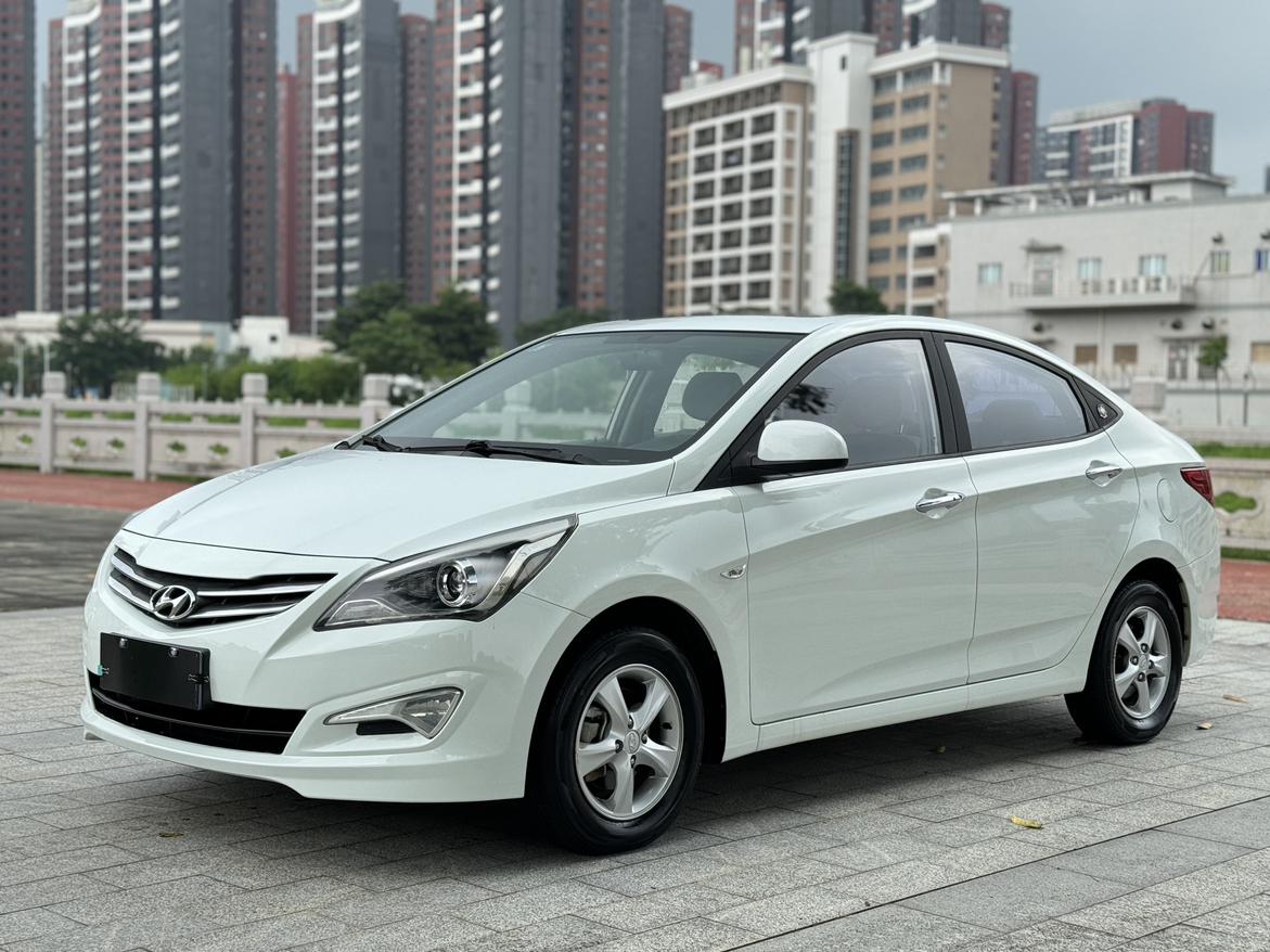 Hyundai Solaris 2017 thumb 8