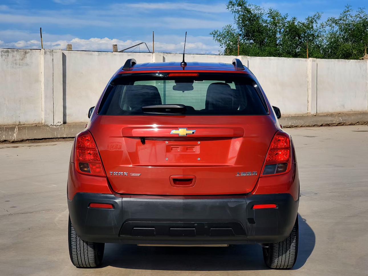 Chevrolet Tracker 2015 thumb 12