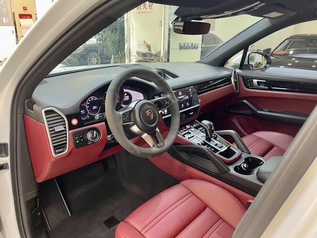 Porsche Cayenne 2019 thumb 4