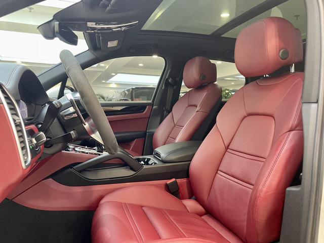 Porsche Cayenne 2019 thumb 6
