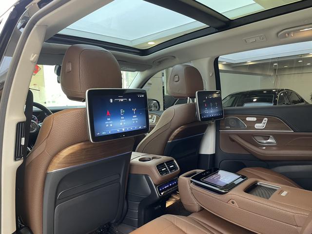 Mercedes-Benz GLS 2024 thumb 12