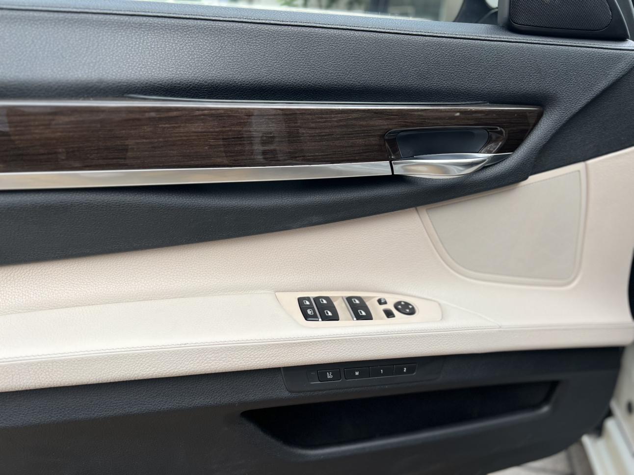 BMW 7 серии 2013 thumb 9