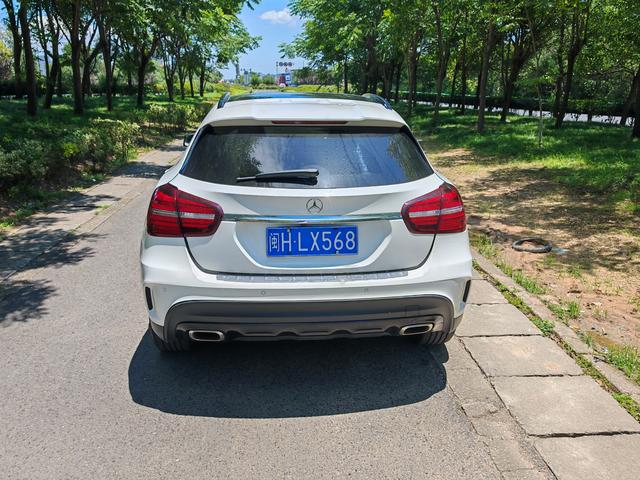 Mercedes-Benz GLA 2019 thumb 3