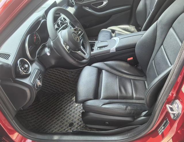 Mercedes-Benz C-Class 2019 thumb 2