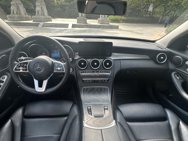 Mercedes-Benz C-Class 2019 thumb 10