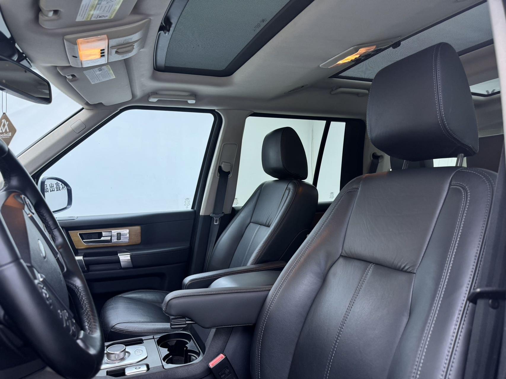 Land Rover Discovery 2016 thumb 11