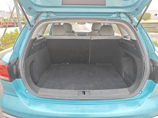 Roewe EI5 2020 thumb 3