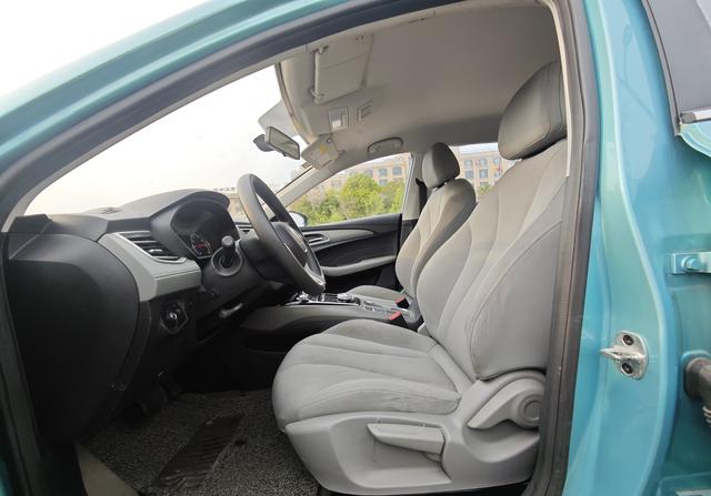 Roewe EI5 2020 thumb 4