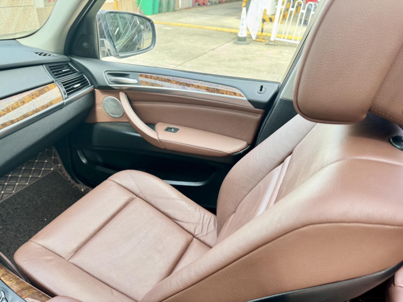 BMW X5 2012 thumb 4
