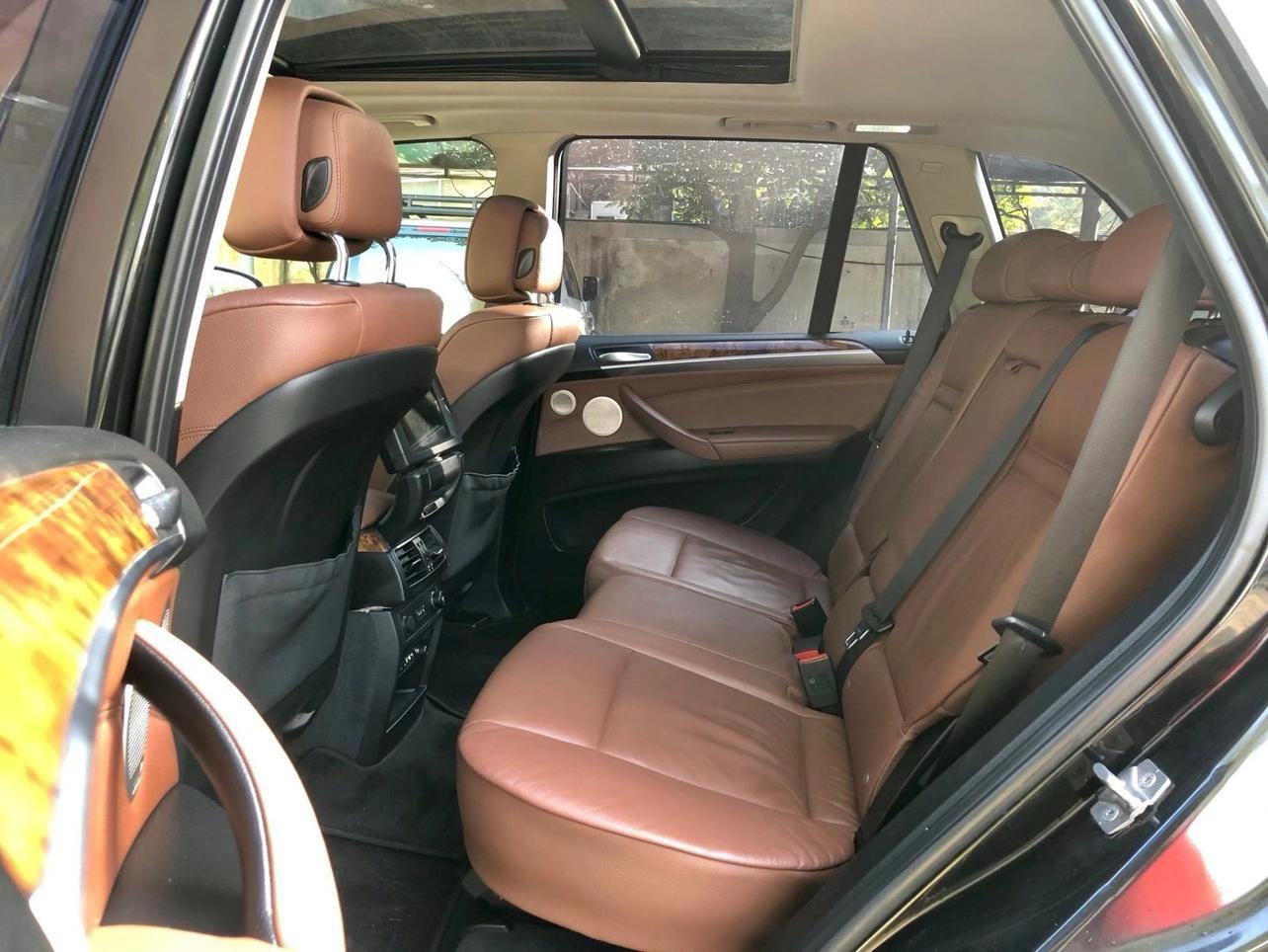 BMW X5 2012 thumb 11