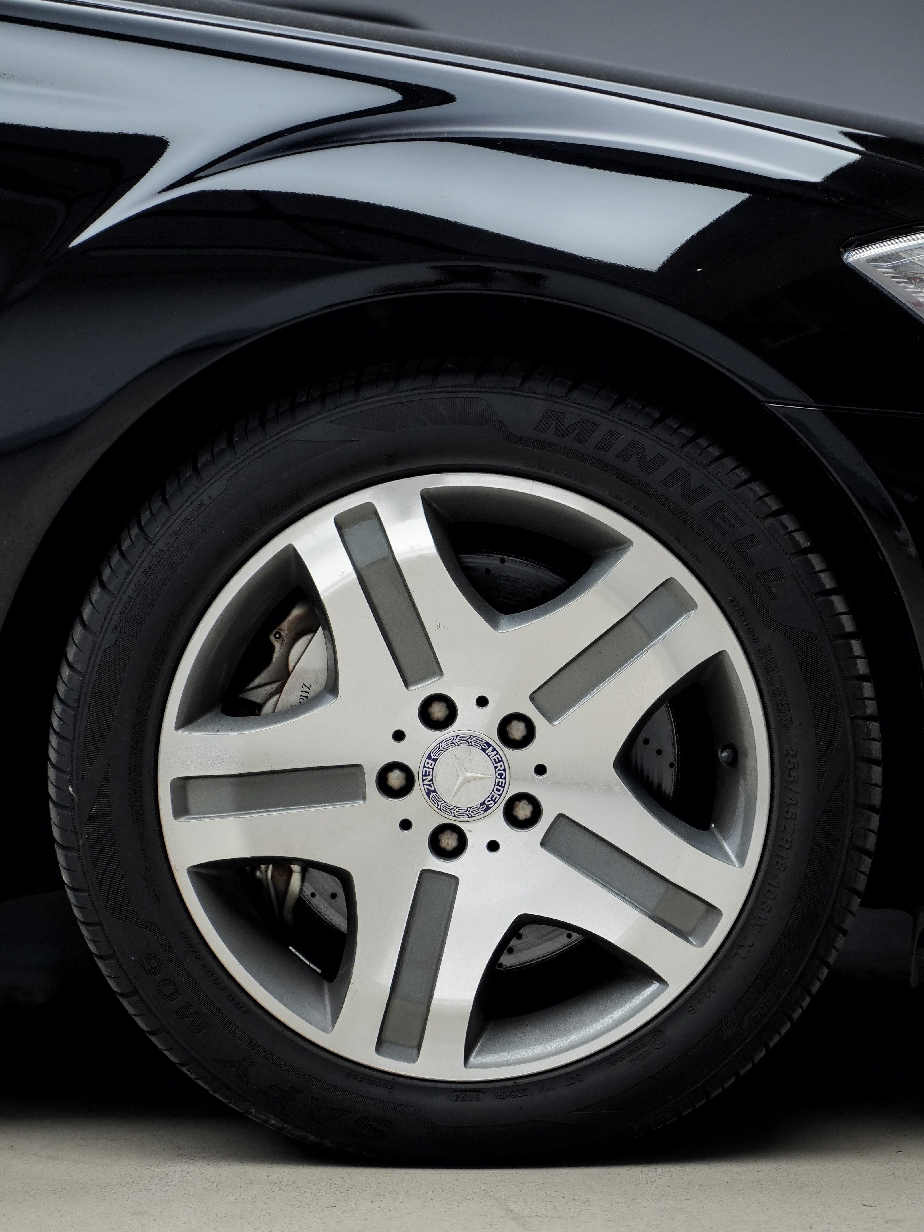 Mercedes-Benz S-Class 2011 thumb 6