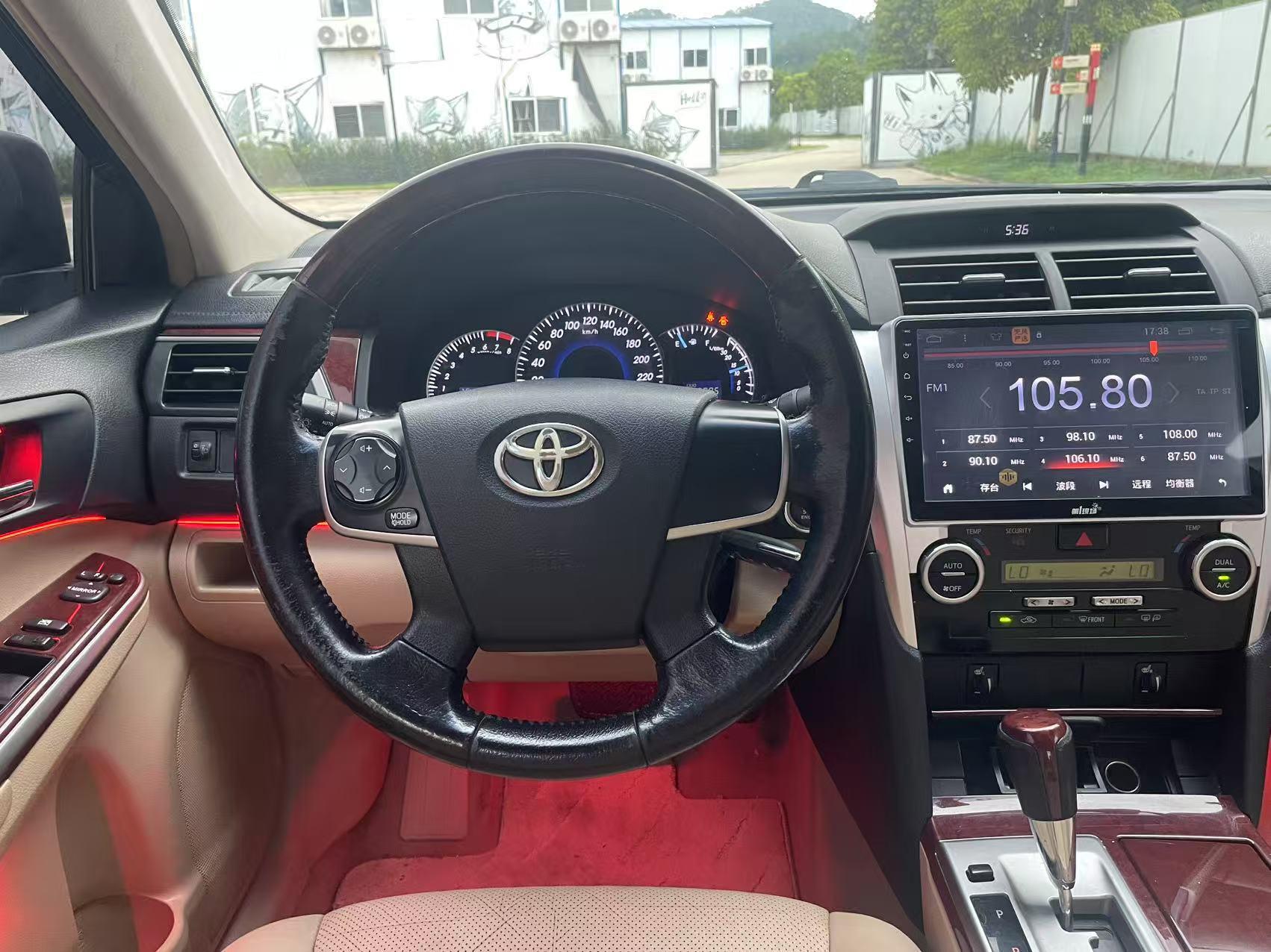 Toyota Camry 2014 thumb 9