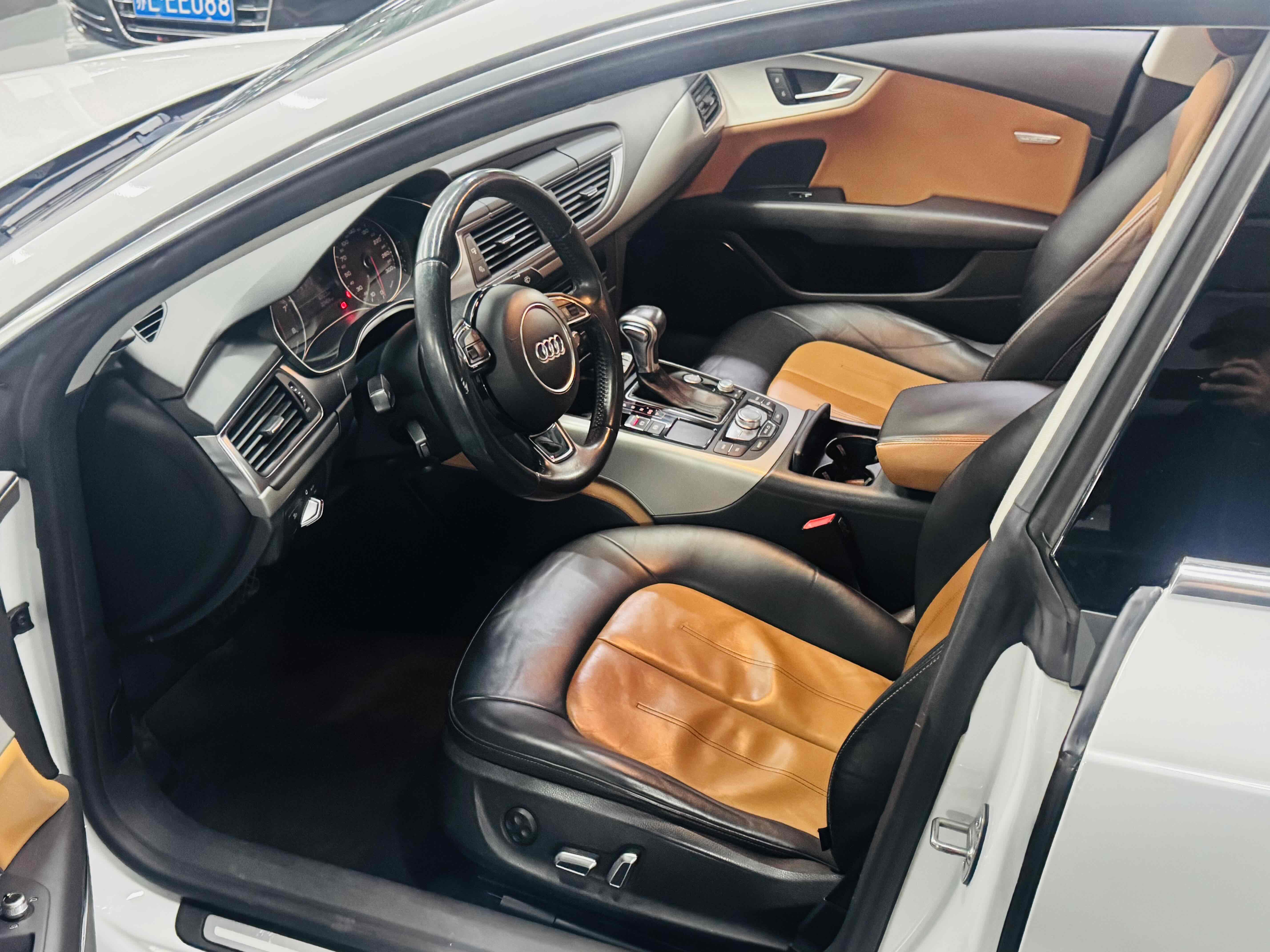 Audi A7 2015 thumb 6