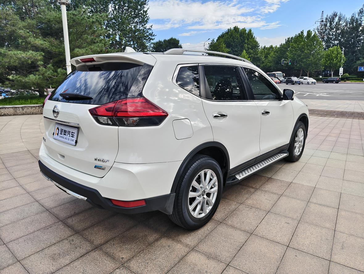 Nissan X-Trail 2018 thumb 4