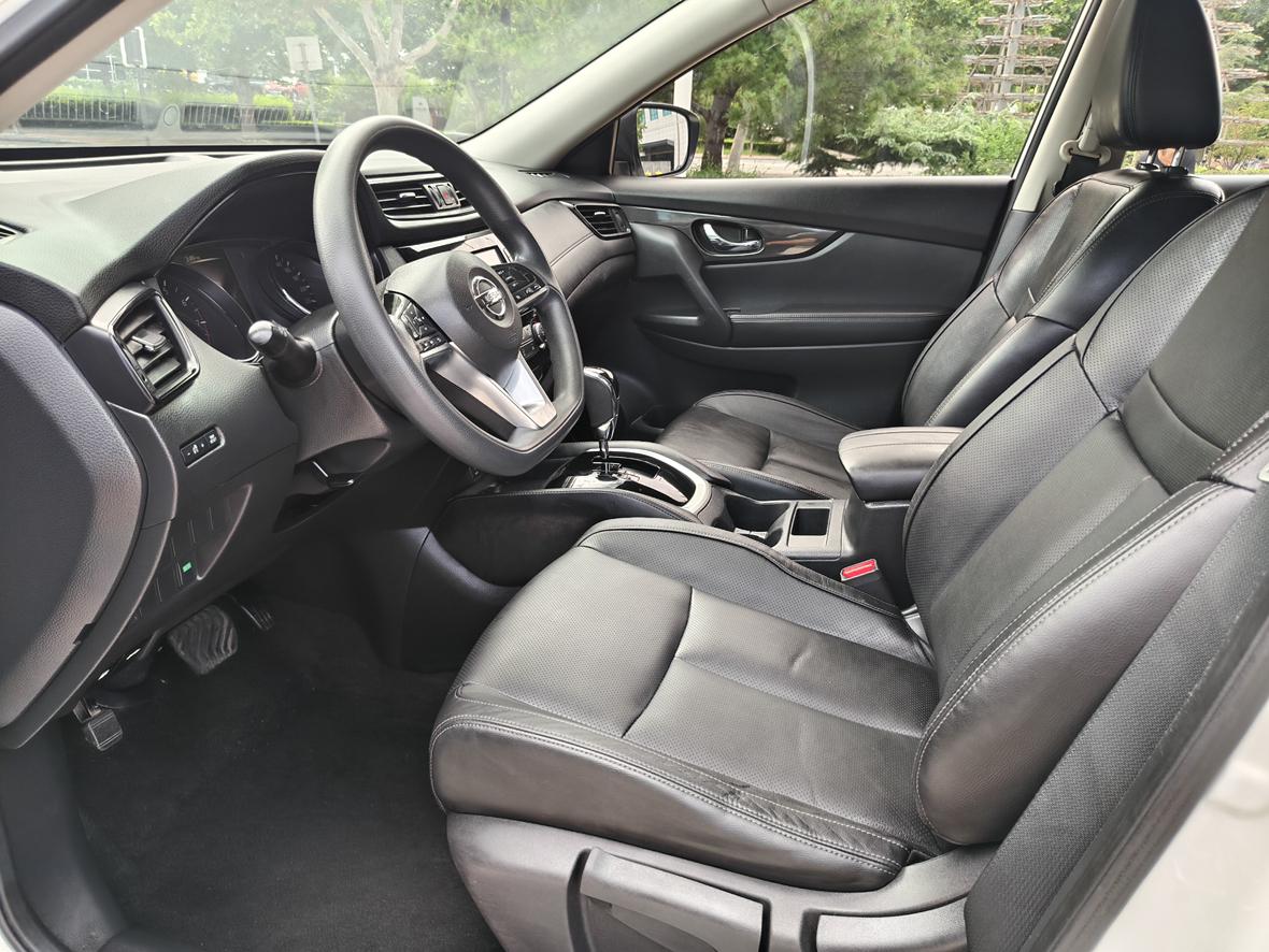 Nissan X-Trail 2018 thumb 6