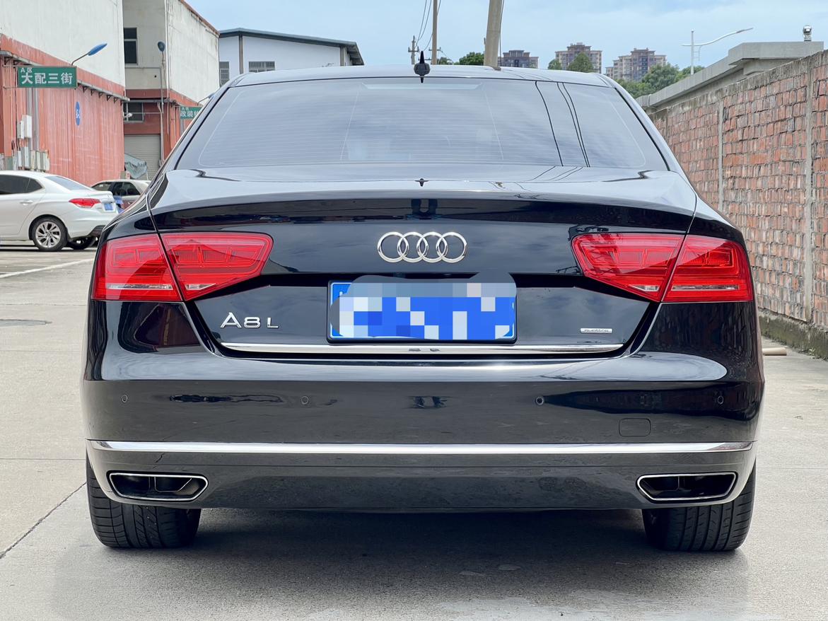 Audi A8 2013 thumb 3