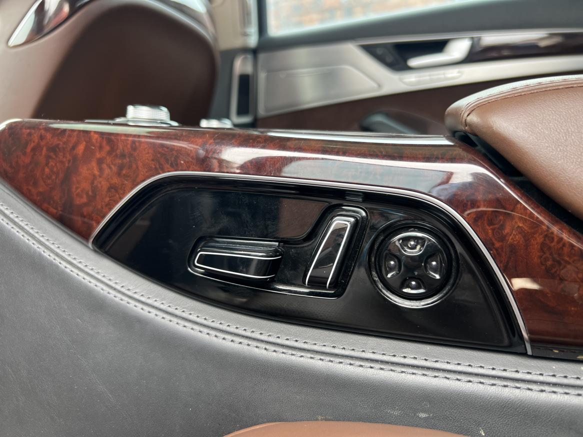 Audi A8 2013 thumb 11