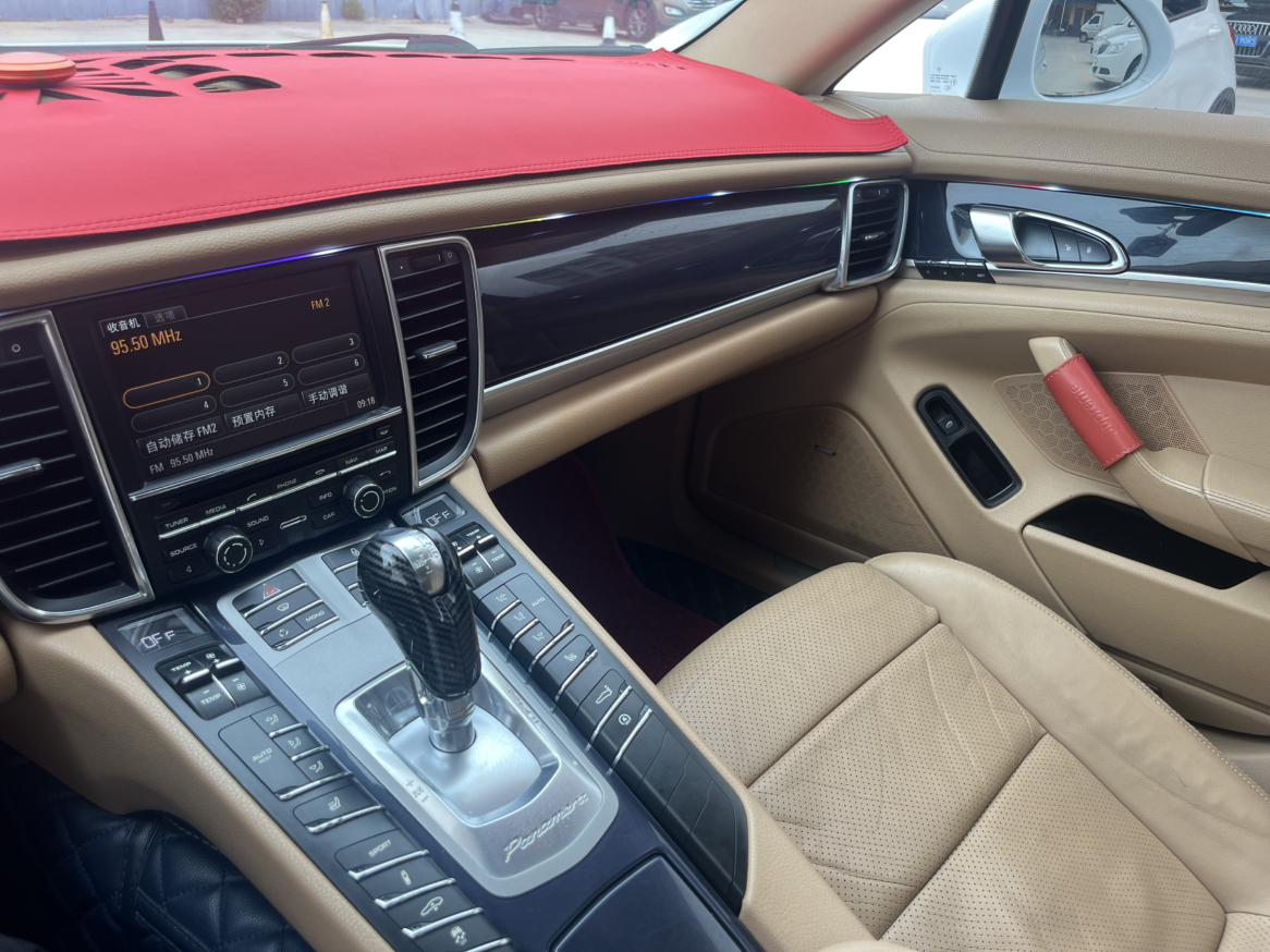 Porsche Panamera 2013 thumb 4