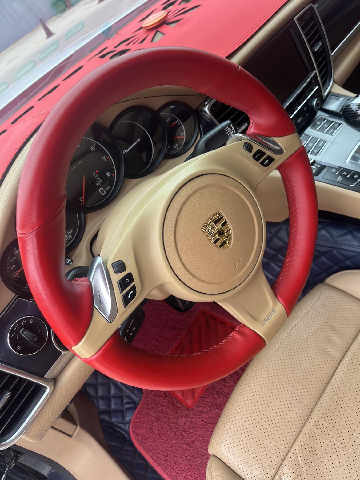 Porsche Panamera 2013 thumb 6