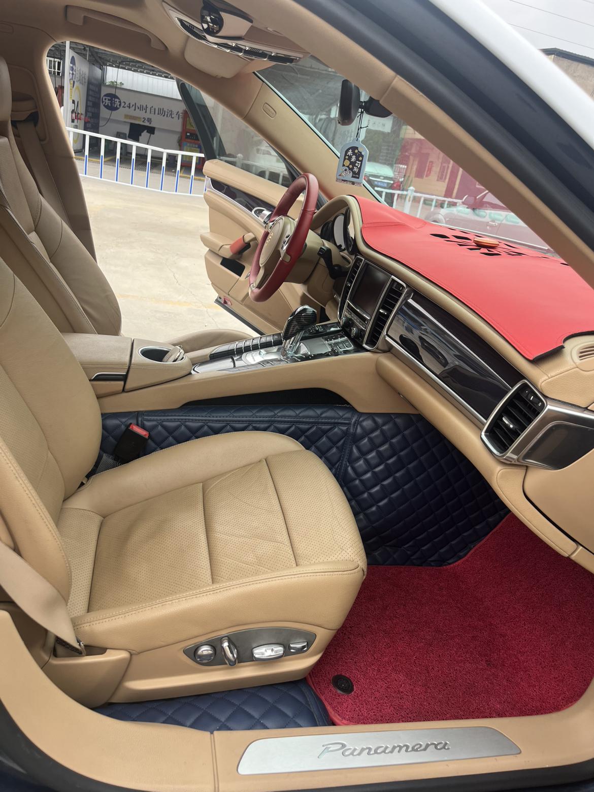 Porsche Panamera 2013 thumb 8