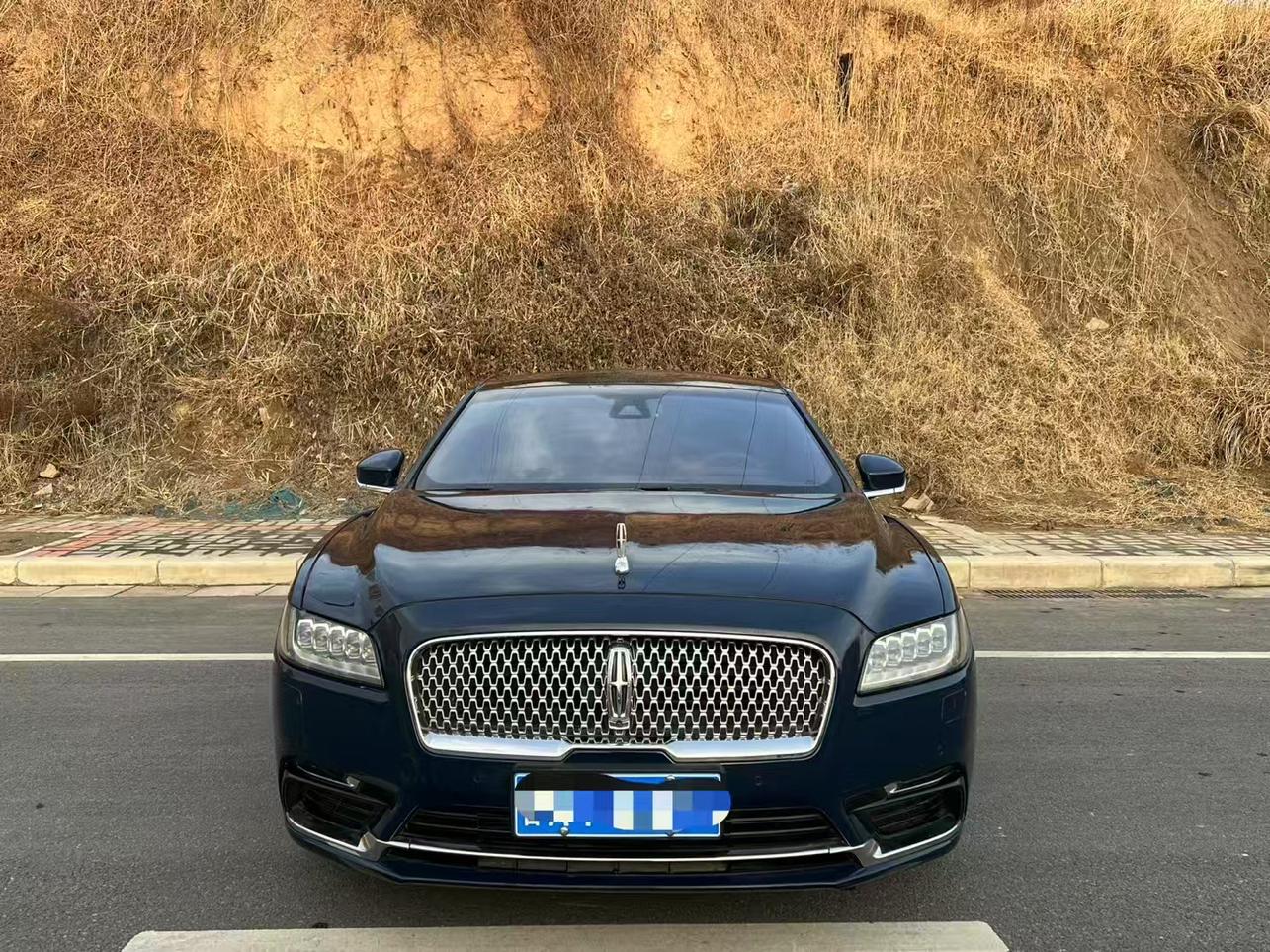Lincoln Continental 2020 thumb 9
