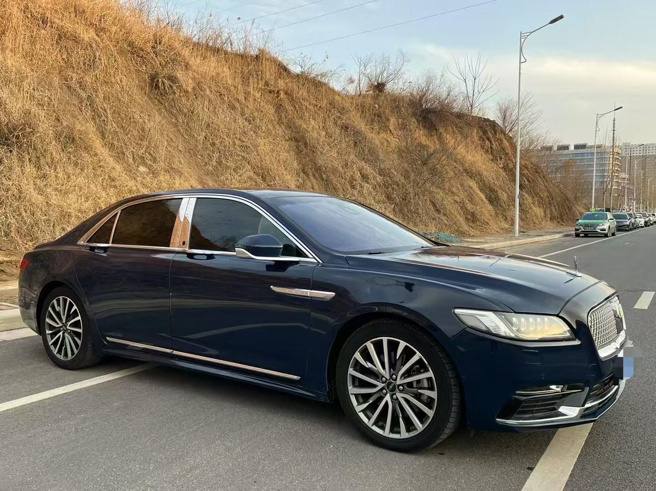 Lincoln Continental 2020 thumb 10