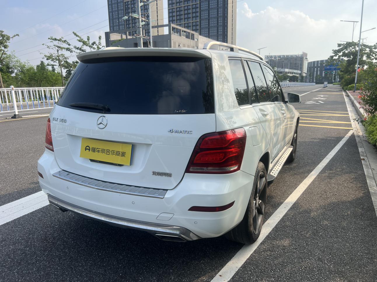 Mercedes-Benz GLK 2014 thumb 3