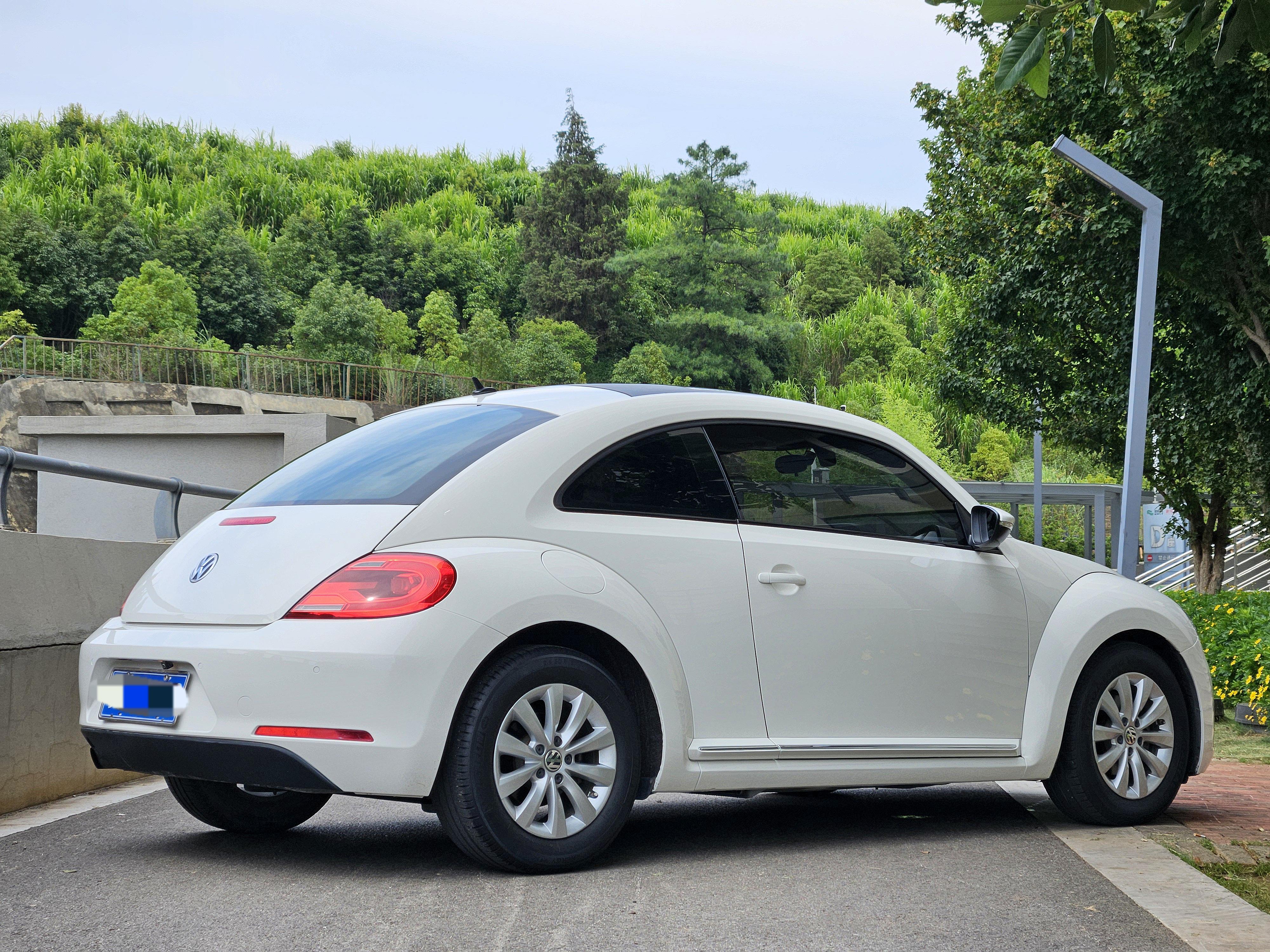 Volkswagen Beetle 2014 thumb 4