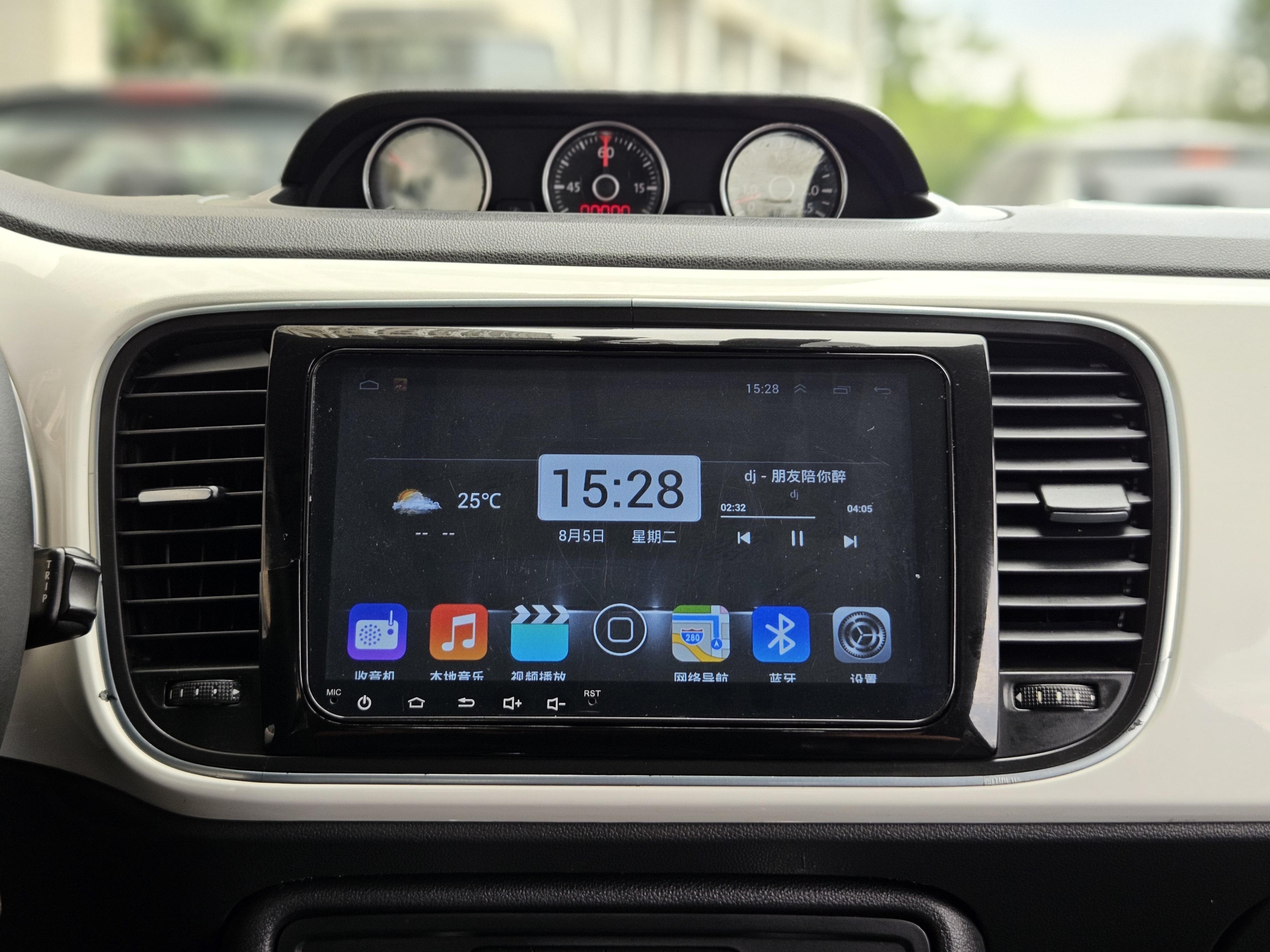Volkswagen Beetle 2014 thumb 9