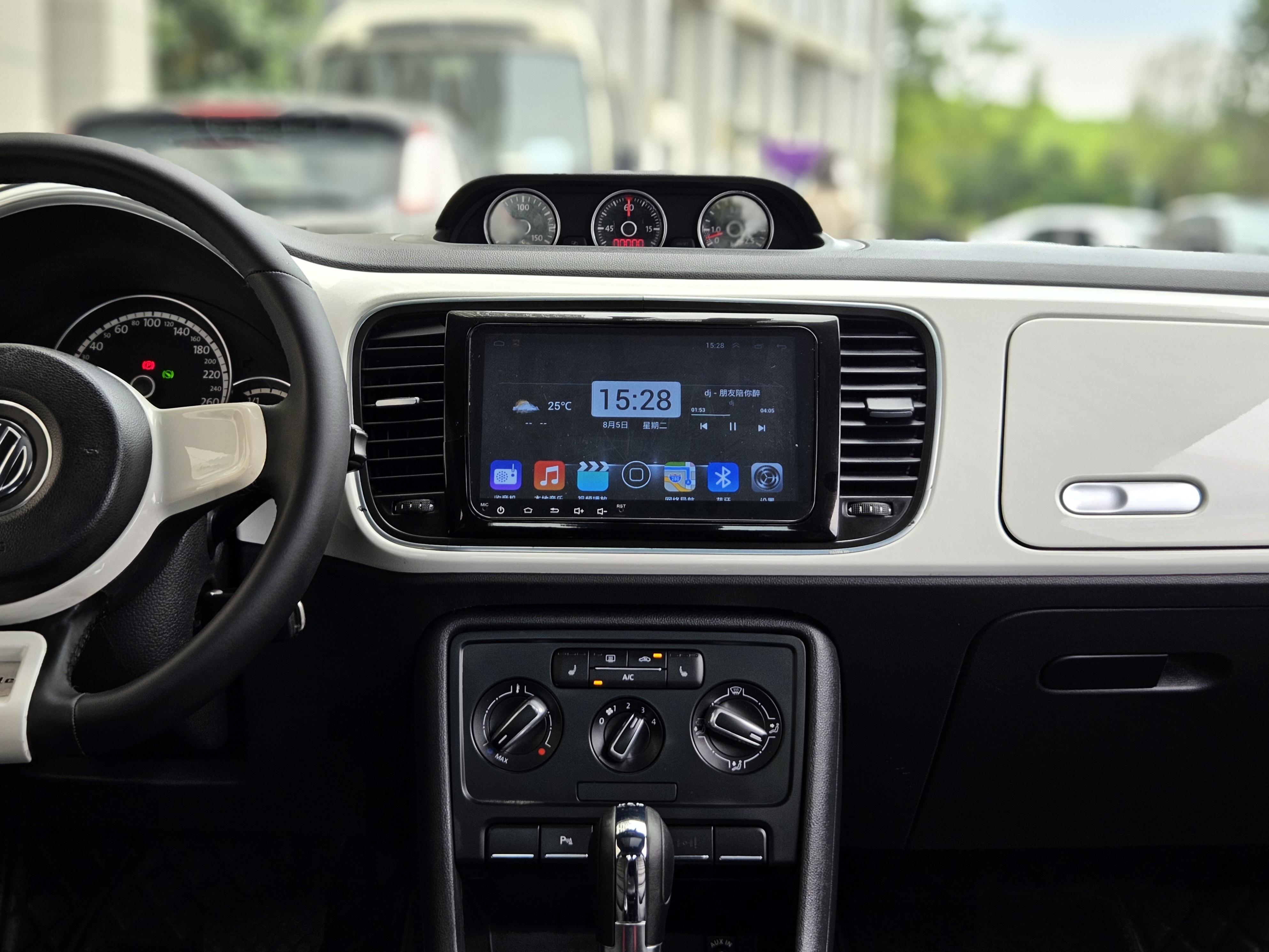 Volkswagen Beetle 2014 thumb 10