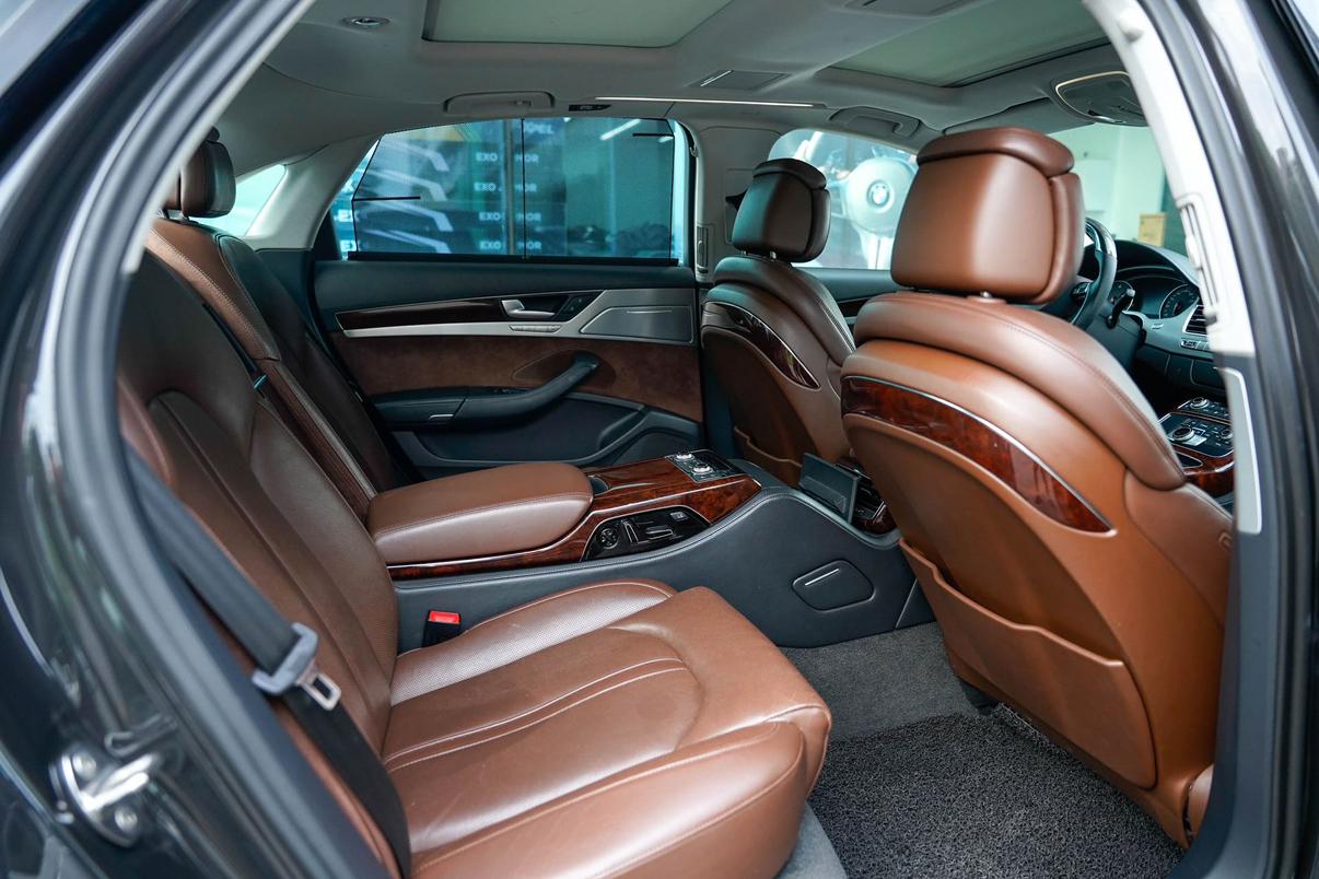 Audi A8 2012 thumb 9