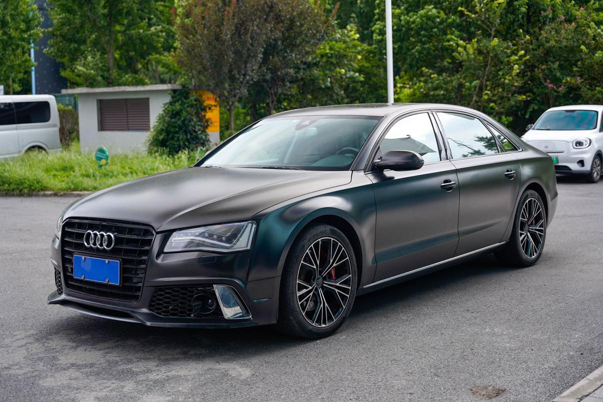 Audi A8 2012 thumb 10