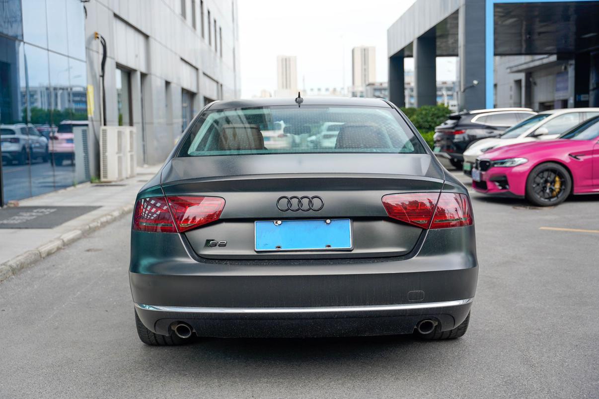 Audi A8 2012 thumb 12